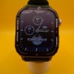 Smartwatch G96 de color verde con pantalla HD de 1,85 pulgadas, mostrando su diseño elegante y moderno.