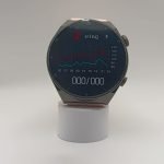 Smartwatch DT3 Pro Max rosado con pantalla táctil y correa de silicona. Menú de presión cardíaca.